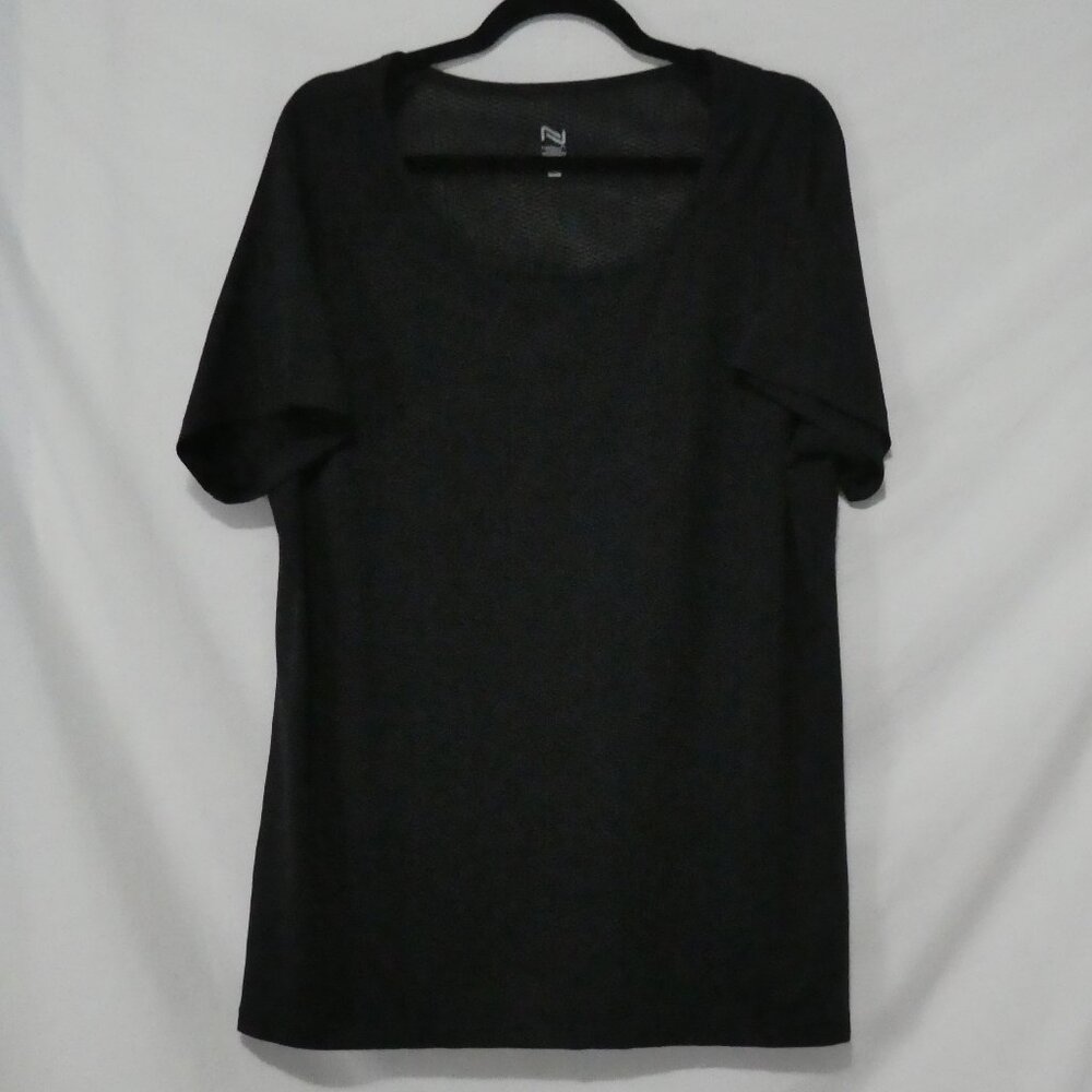 NOLA | 1X | Classic Black Exercise T-Shirt | Round Neck | Mesh Upper Back